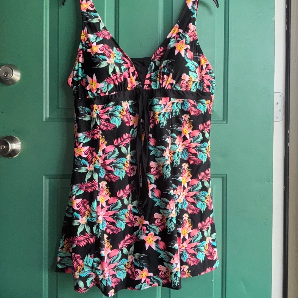 Wantdo size 26 floral swim dress